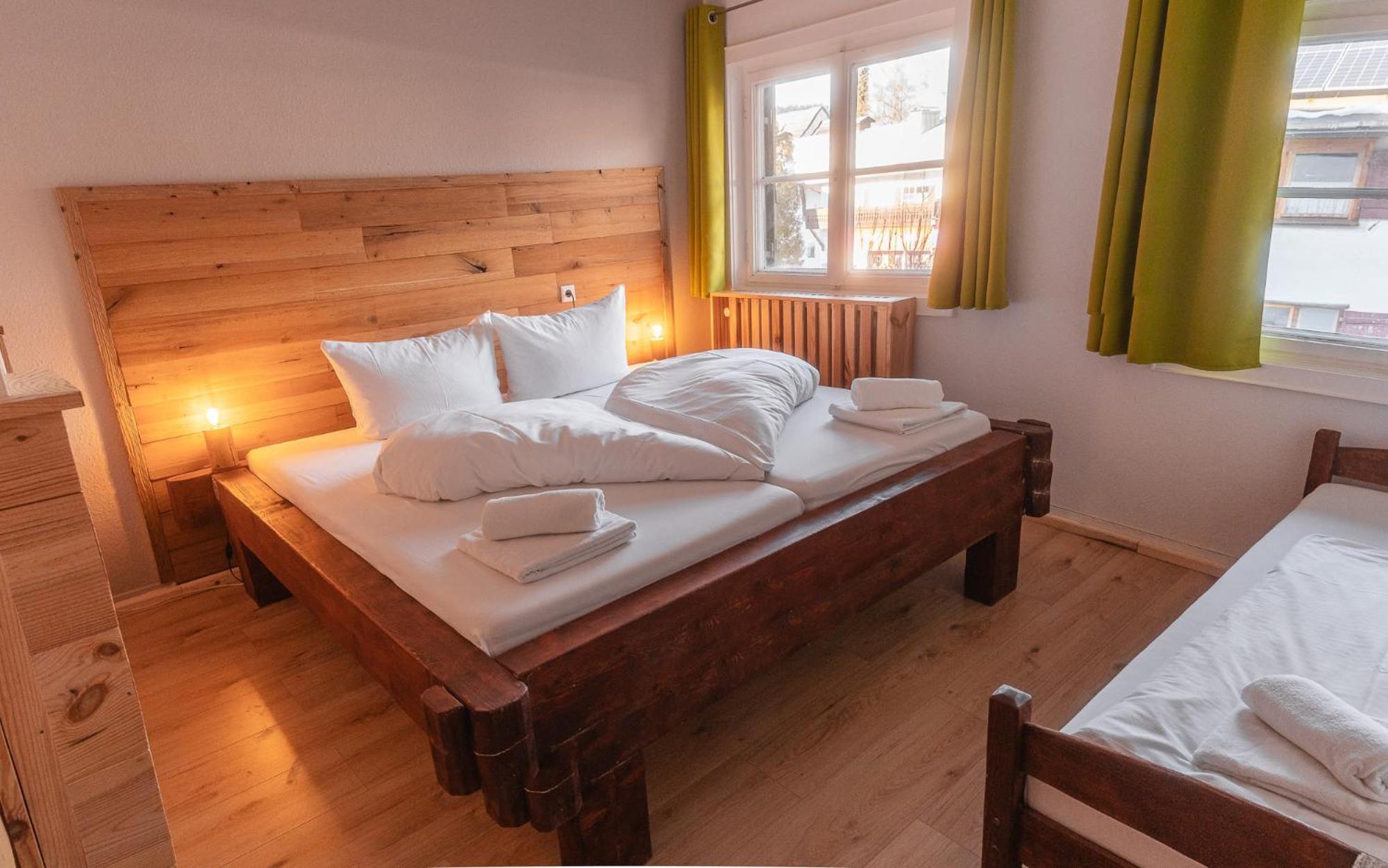Hostel - Ron'S Guesthouse Oberstdorf Kültér fotó