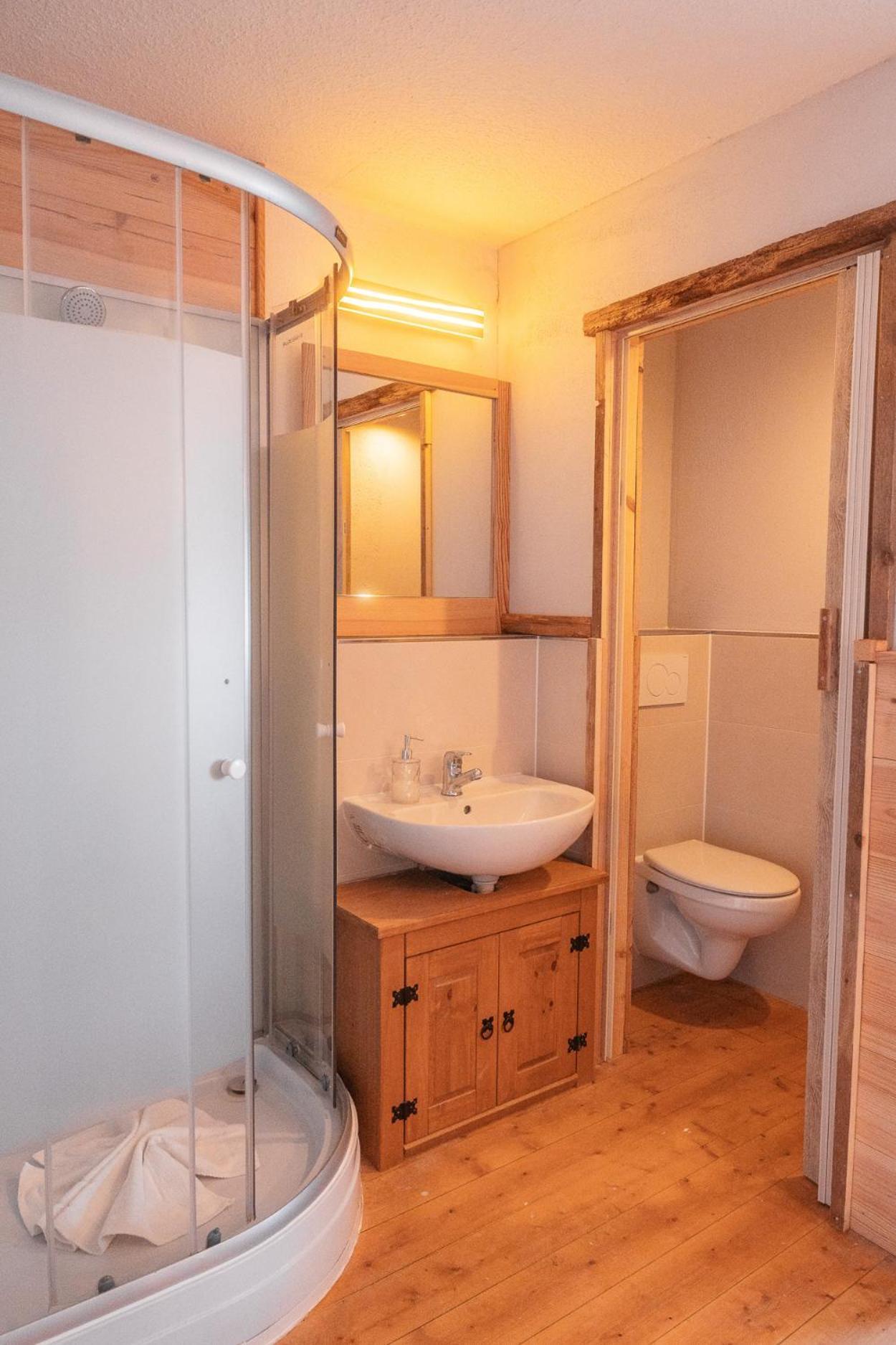 Hostel - Ron'S Guesthouse Oberstdorf Kültér fotó