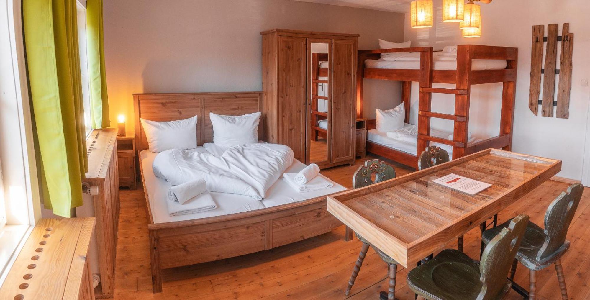 Hostel - Ron'S Guesthouse Oberstdorf Kültér fotó